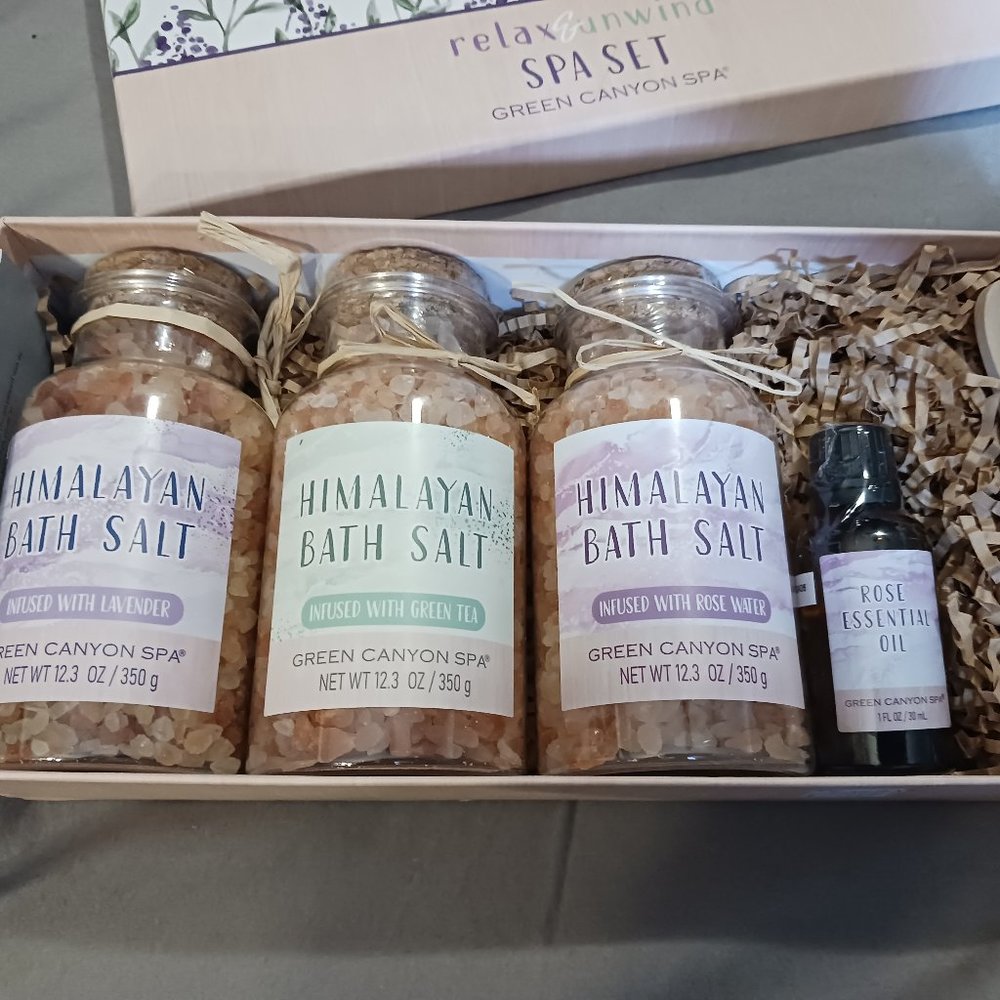NEW! GREEN CANYON HIMALAYAN SALT GIFT SET